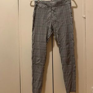 CALVIN KLEIN gray plaid stretchy slacks